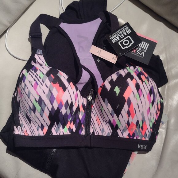 NWT 💞Victoria Secret PINK Sport Bra & Zip bundle!💞 - Picture 1 of 11